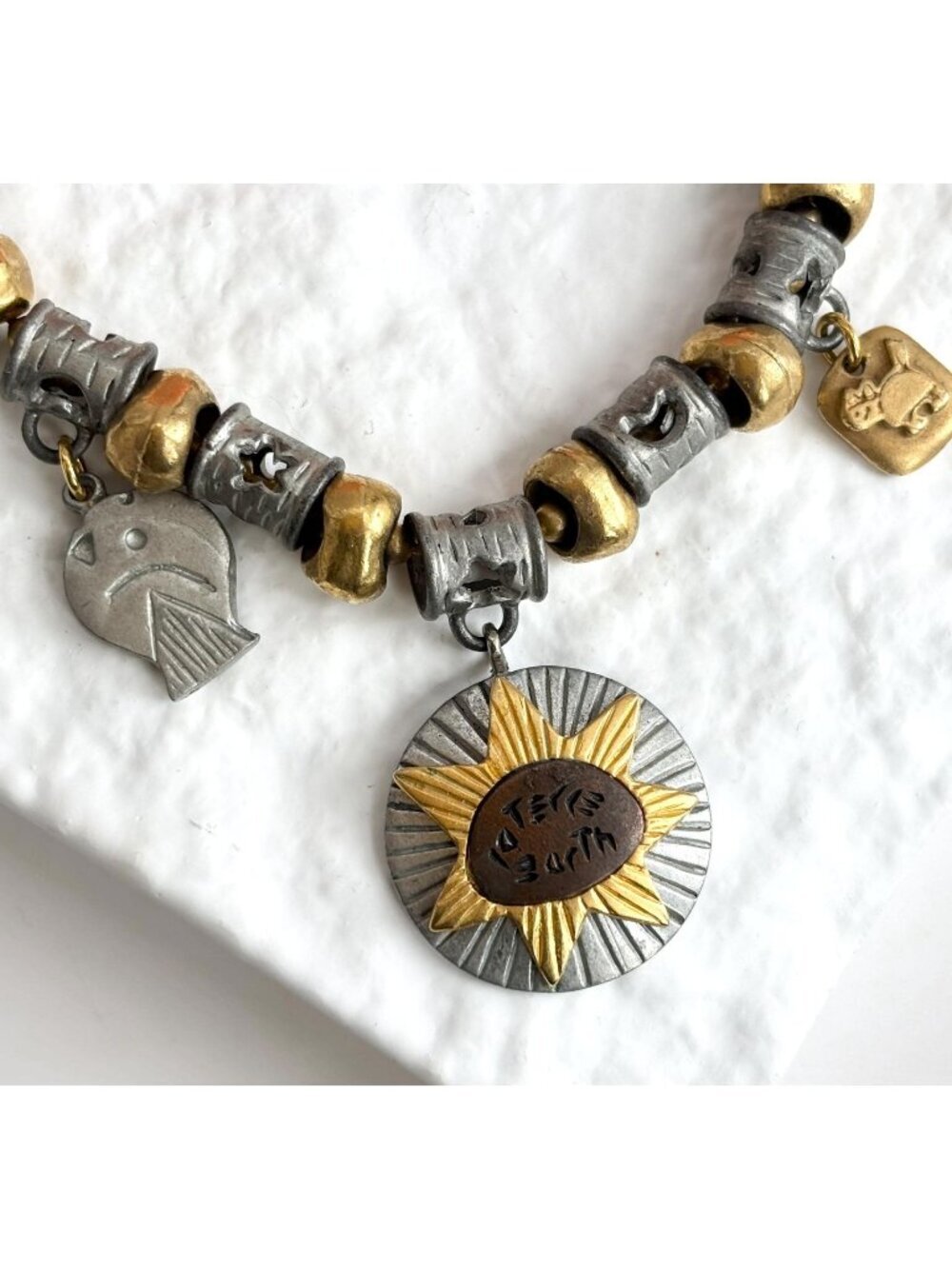 Liz Clairborne Gold & Silver Toned Beaded Terre Earth Medallion Pendant Bracelet - Picture 1 of 16